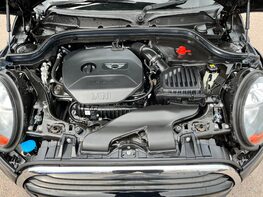 Mini Hatch COOPER 7