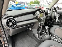 Mini Hatch COOPER 16