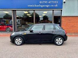 Mini Hatch COOPER 11