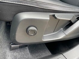 Volvo XC40 D3 MOMENTUM 64