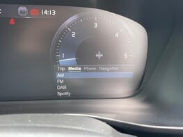 Volvo XC40 D3 MOMENTUM 28