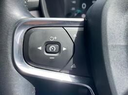 Volvo XC40 D3 MOMENTUM 54