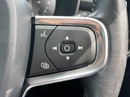 Volvo XC40 D3 MOMENTUM 55