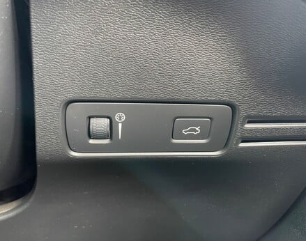 Volvo XC40 D3 MOMENTUM 58
