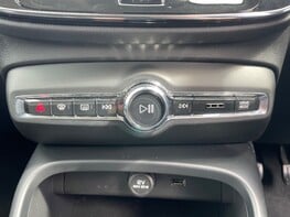 Volvo XC40 D3 MOMENTUM 49