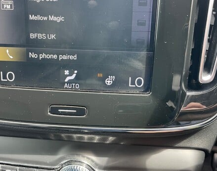 Volvo XC40 D3 MOMENTUM 33