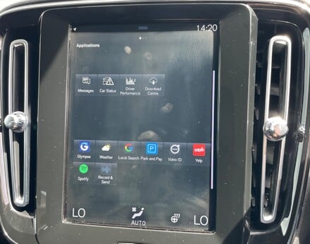 Volvo XC40 D3 MOMENTUM 44