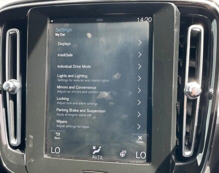 Volvo XC40 D3 MOMENTUM 45