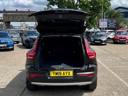 Volvo XC40 D3 MOMENTUM 67