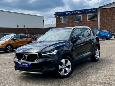 Volvo XC40 D3 MOMENTUM