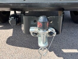 Toyota Hilux INVINCIBLE X 4WD D-4D DCB 70