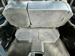 Toyota Hilux INVINCIBLE X 4WD D-4D DCB 65
