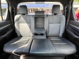 Toyota Hilux INVINCIBLE X 4WD D-4D DCB 64