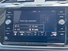 Volkswagen Touran SE TDI 31