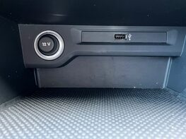 Volkswagen Touran SE TDI 40