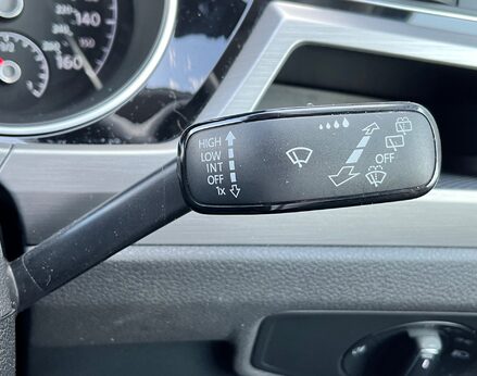 Volkswagen Touran SE TDI 48
