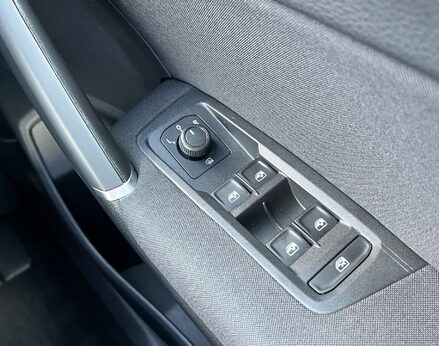 Volkswagen Touran SE TDI 51
