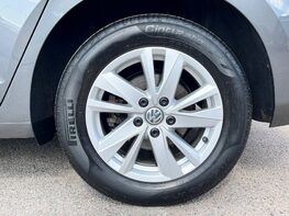 Volkswagen Touran SE TDI 13