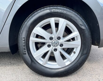 Volkswagen Touran SE TDI 13
