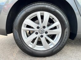 Volkswagen Touran SE TDI 14