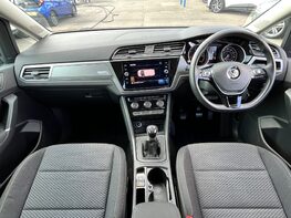 Volkswagen Touran SE TDI 2