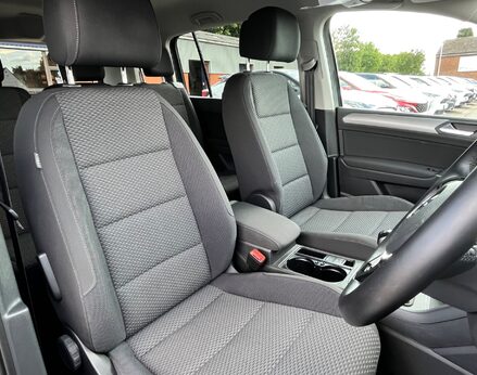 Volkswagen Touran SE TDI 52