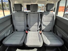 Volkswagen Touran SE TDI 54