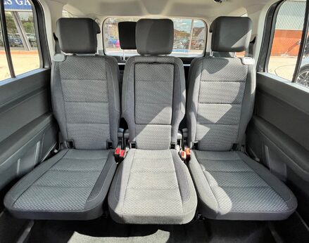 Volkswagen Touran SE TDI 54