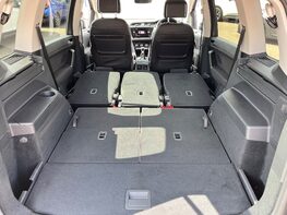 Volkswagen Touran SE TDI 61