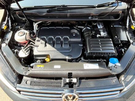 Volkswagen Touran SE TDI 