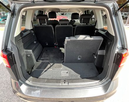 Volkswagen Touran SE TDI 59