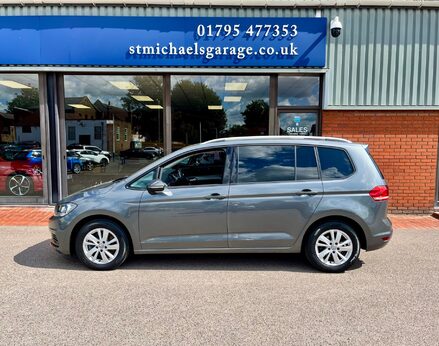 Volkswagen Touran SE TDI 11