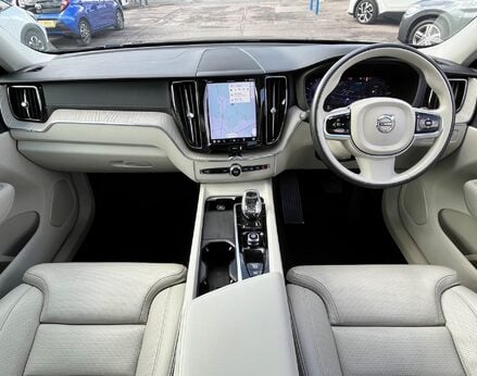 Volvo XC60 RECHARGE T6 INSCRIPTION AWD 2