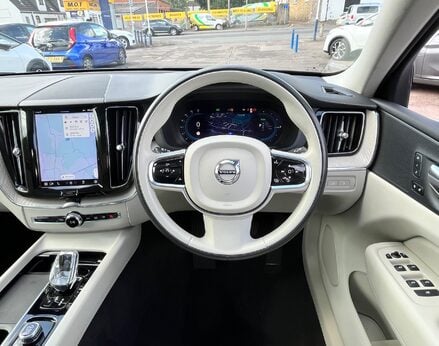Volvo XC60 RECHARGE T6 INSCRIPTION AWD 19