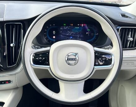 Volvo XC60 RECHARGE T6 INSCRIPTION AWD 20