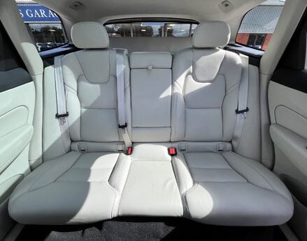 Volvo XC60 RECHARGE T6 INSCRIPTION AWD 56