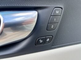 Volvo XC60 RECHARGE T6 INSCRIPTION AWD 53