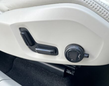 Volvo XC60 RECHARGE T6 INSCRIPTION AWD 51