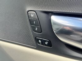 Volvo XC60 RECHARGE T6 INSCRIPTION AWD 52