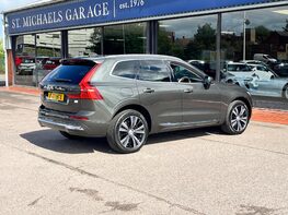 Volvo XC60 RECHARGE T6 INSCRIPTION AWD 8