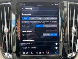 Volvo XC60 RECHARGE T6 INSCRIPTION AWD 32