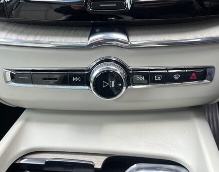 Volvo XC60 RECHARGE T6 INSCRIPTION AWD 38