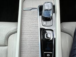 Volvo XC60 RECHARGE T6 INSCRIPTION AWD 41