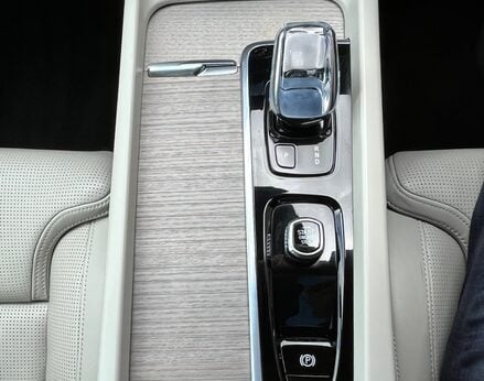 Volvo XC60 RECHARGE T6 INSCRIPTION AWD 41