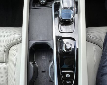 Volvo XC60 RECHARGE T6 INSCRIPTION AWD 42