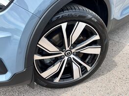Volvo XC40 RECHARGE T5 R-DESIGN PRO 3
