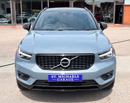 Volvo XC40 RECHARGE T5 R-DESIGN PRO 5