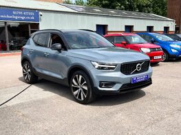 Volvo XC40 RECHARGE T5 R-DESIGN PRO 4