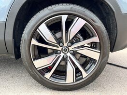 Volvo XC40 RECHARGE T5 R-DESIGN PRO 14