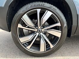 Volvo XC40 RECHARGE T5 R-DESIGN PRO 15